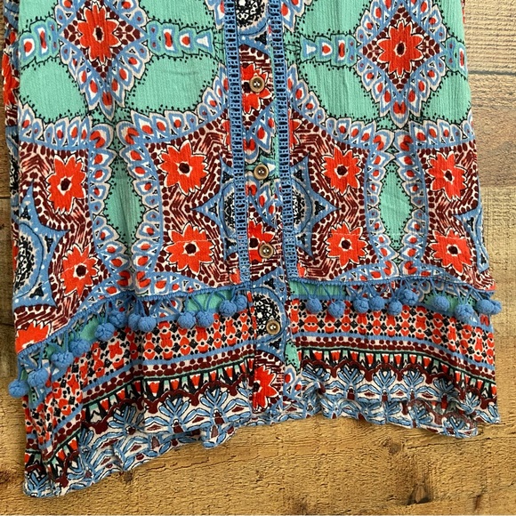 Darling Sleeveless Floral Summer Top by Democracy - Picture 6 of 11